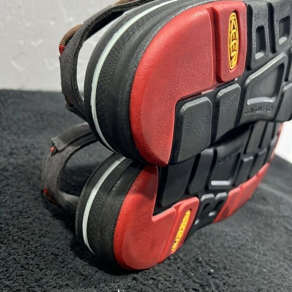 🔥 KEEN Uneek Paracord Woven Slip-On Sandals Red/Gray/Brown Sz 11.5 - PERFECT - Picture 10 of 12